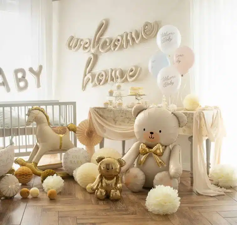 FB285-079 Folieballon in de vorm van een teddybeer sfeerbeeld Folieballon baby in de vorm van een teddybeer - 75x84 cm.